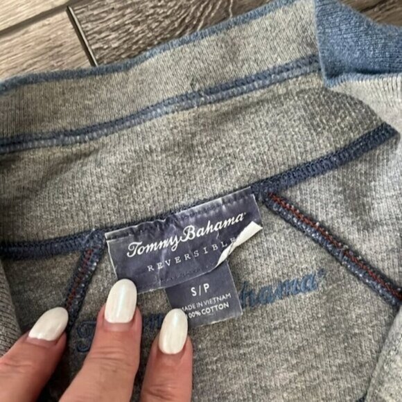 Tommy Bahama 1/4 zip sweater reversible Relaxed fit size small - Picture 4 of 5